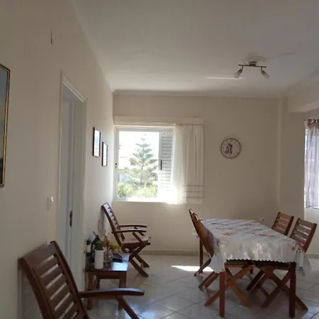 Apartament The House